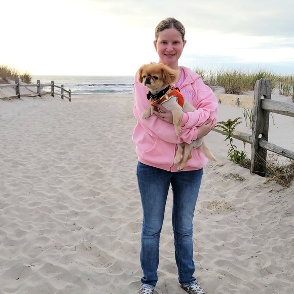 Meet your Posher, Danielle - Picture 7 of 12